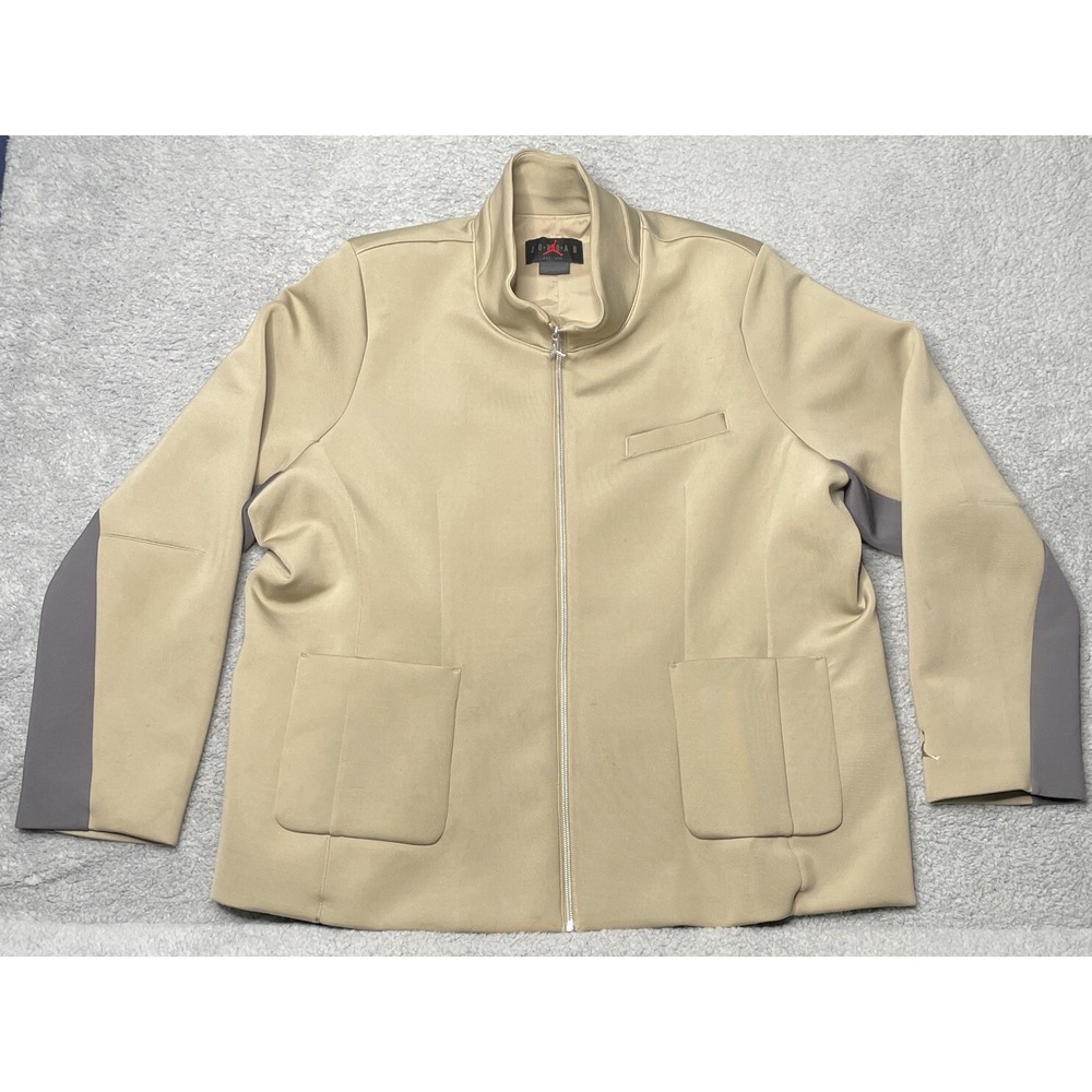 Women's Jordan Khaki/Thunder Grey Classics‎ Capsule Suit Jacket Size 3X